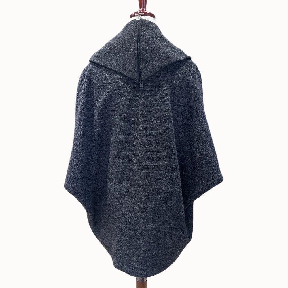 Vtg Saks Fifth Avenue Gray Origami Cocoon Open Front Fleece Wrap Jacket XS - Picture 4 of 16